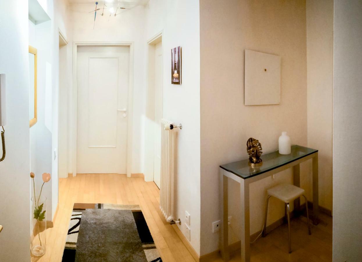 Schoene Ferienwohnung Mit Panoramablick 로카르노 외부 사진
