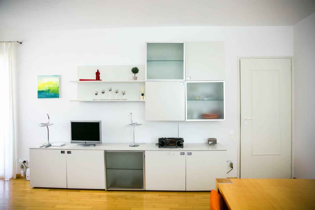 Schoene Ferienwohnung Mit Panoramablick 로카르노 외부 사진